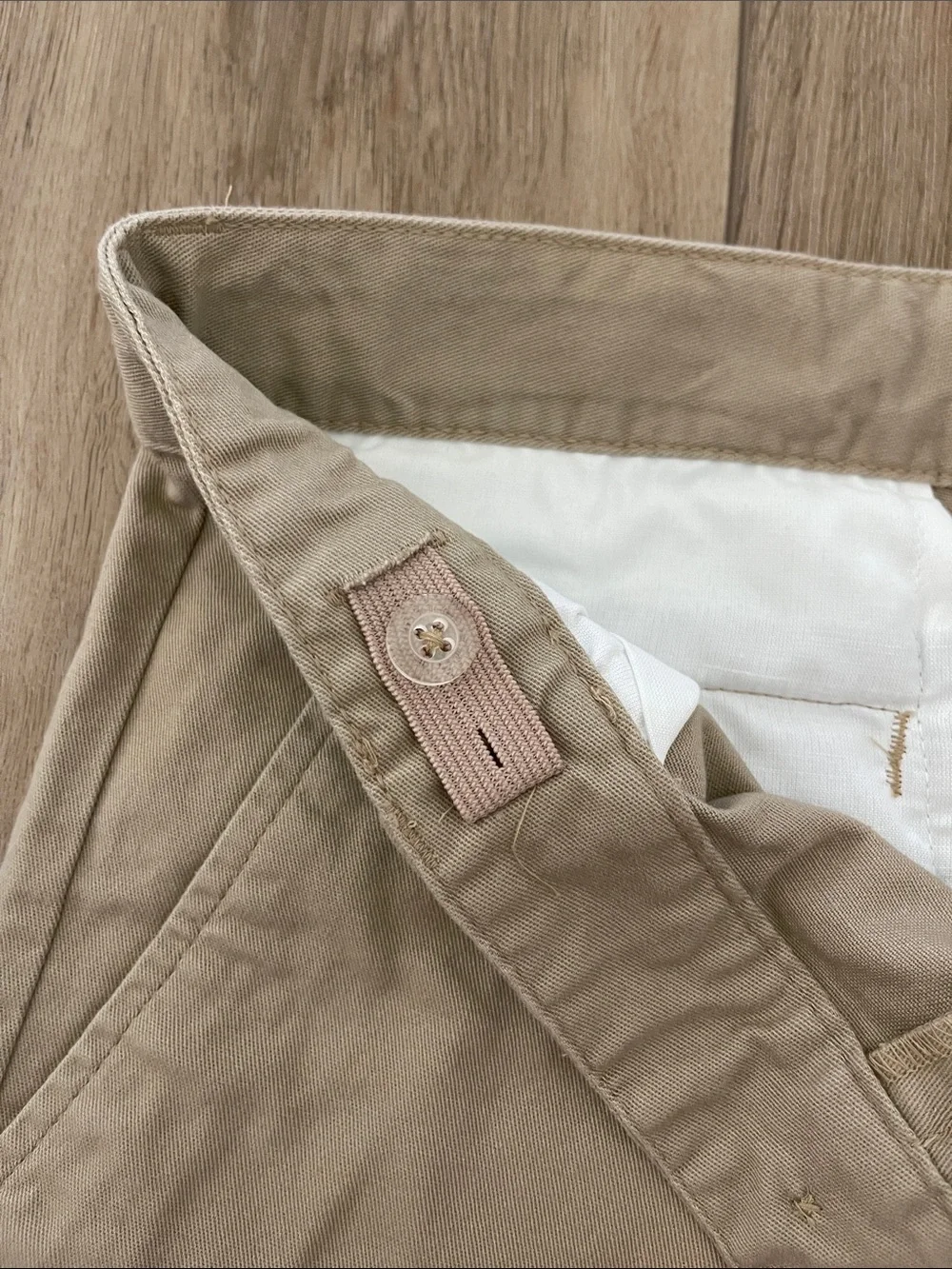 Old Navy Girl’s Beige Flat-Front Chino Shorts Uniform approved